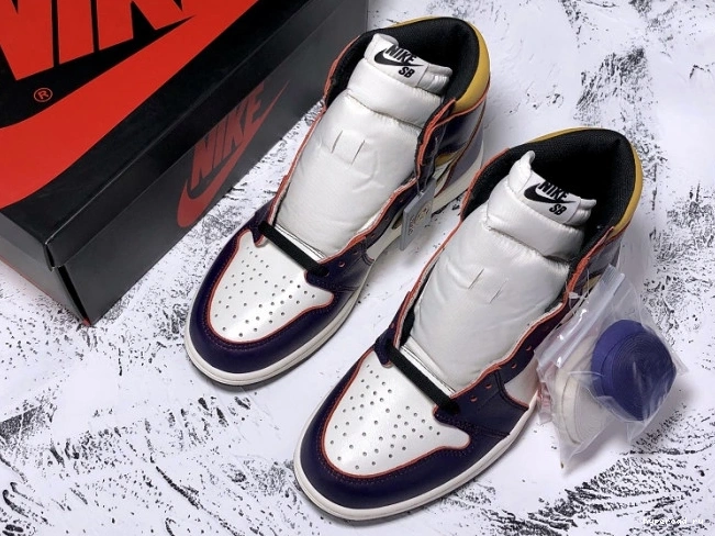 AQ0818-158 Off-Louis AJ1 OW 1 Jordan Air x 1029